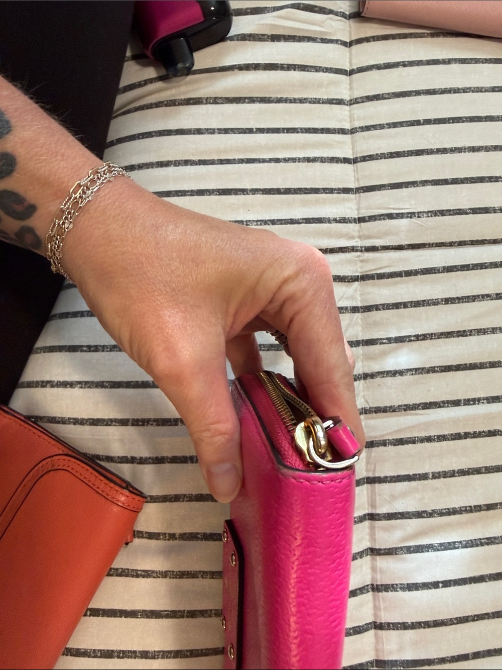 kate spade Bright Pink Zip-Around Leather Wallet with Gold Plaque - Picture 4 of 5
